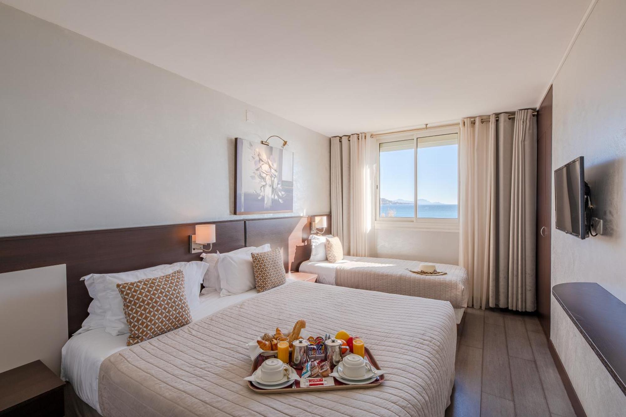 Hotel La Plage Sainte-Maxime Buitenkant foto