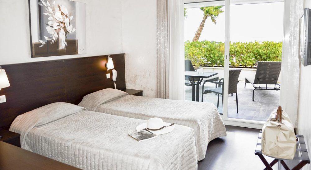 Hotel La Plage Sainte-Maxime Buitenkant foto